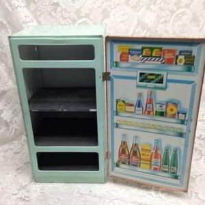 Vintage Nasau Tin Childs Toy Refrigerator 15in x 7.5in x 6.5in(J0821) This is a